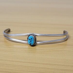 Vintage Native American‎ Sterling Silver Cuff Bracelet with Turquoise Stone